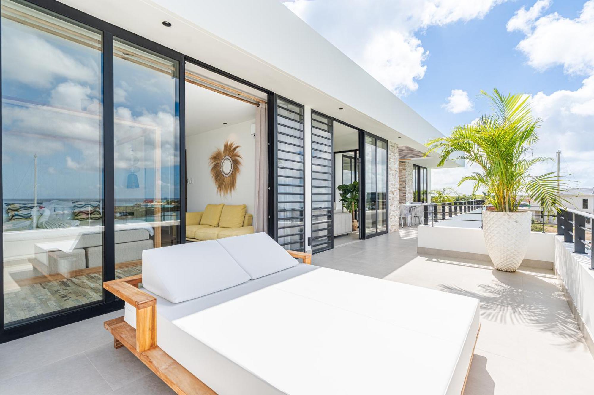 Van der Valk Plaza Beach&Dive Resort Bonaire Playa Exterior foto