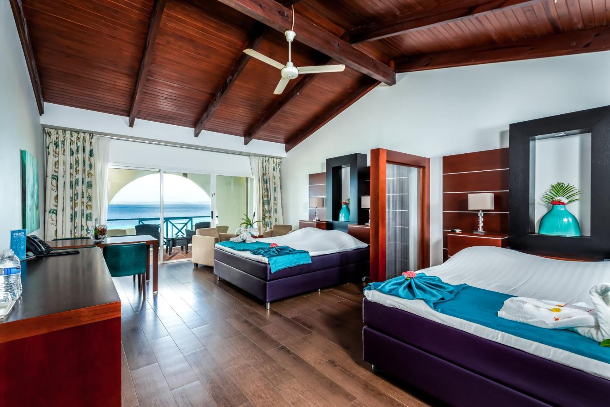 Van der Valk Plaza Beach&Dive Resort Bonaire Playa Zimmer foto